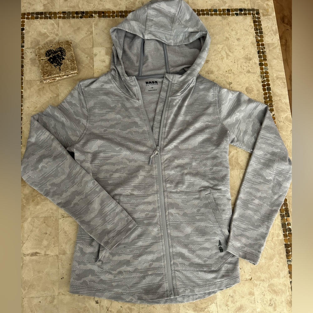Bass Outdoors Women’s Zip Up Camo Athletic Lightweight Jacket Hoodie Size XS